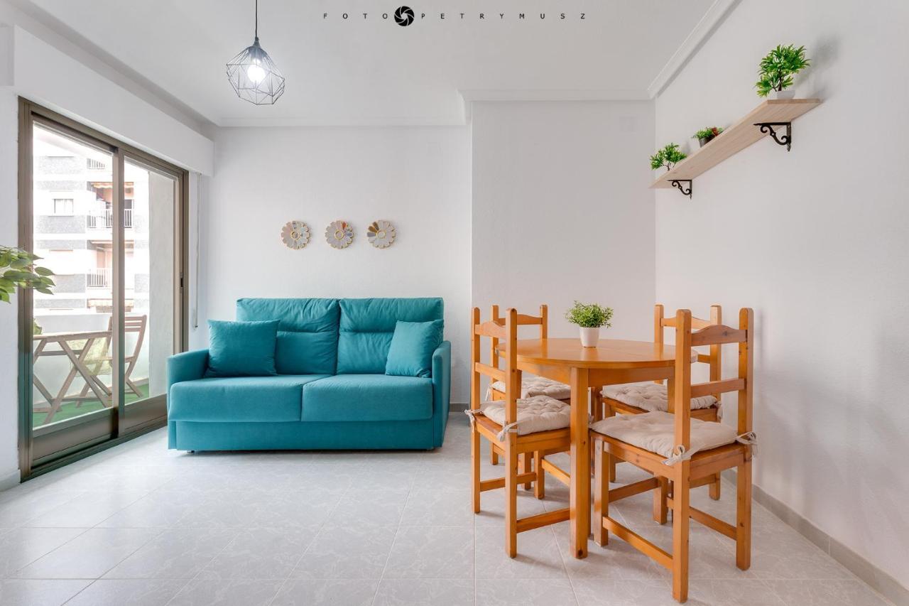 Colorful Apartment Τορεβιέχα Εξωτερικό φωτογραφία